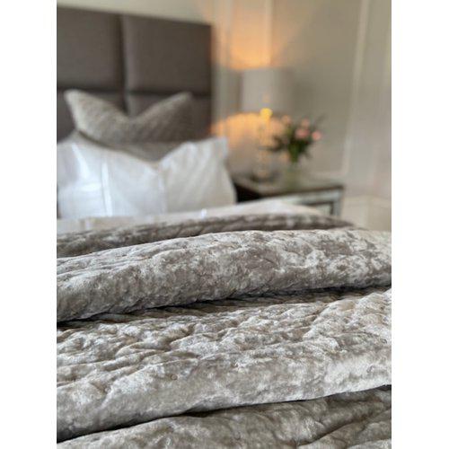 Narzutka 'Cia' 180x260 - Beżowa