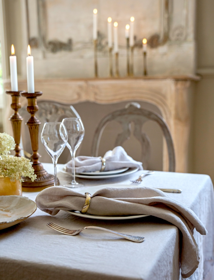 Obrus 'Sunshine' 145x250 - Jasnoszary