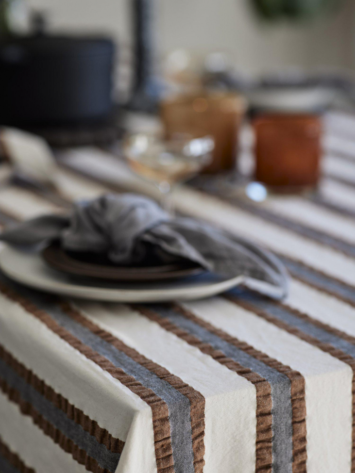 Obrus 'Lollo' 145x280 - Brązowy