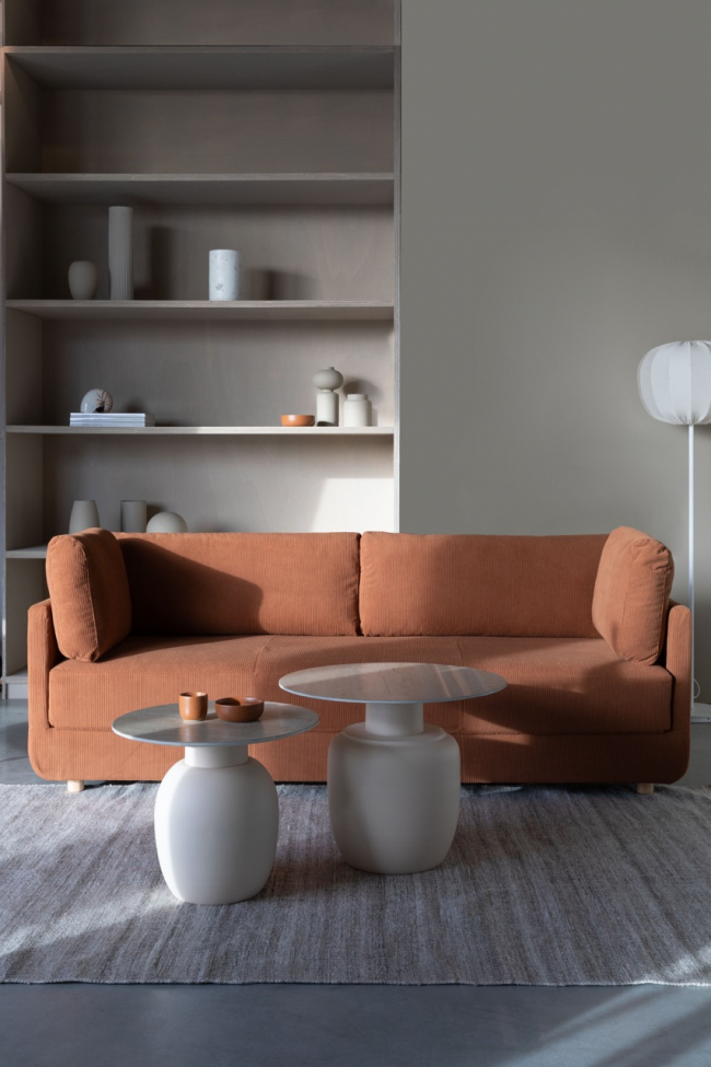 Stolik boczny 'Kaula' - Beżowy