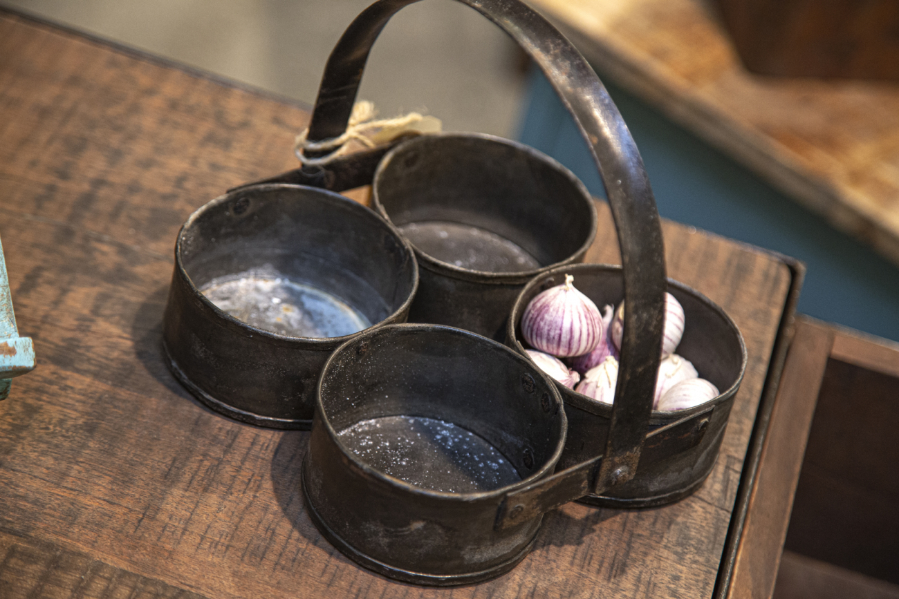 Kosz 'Iron cups' - Żelazo