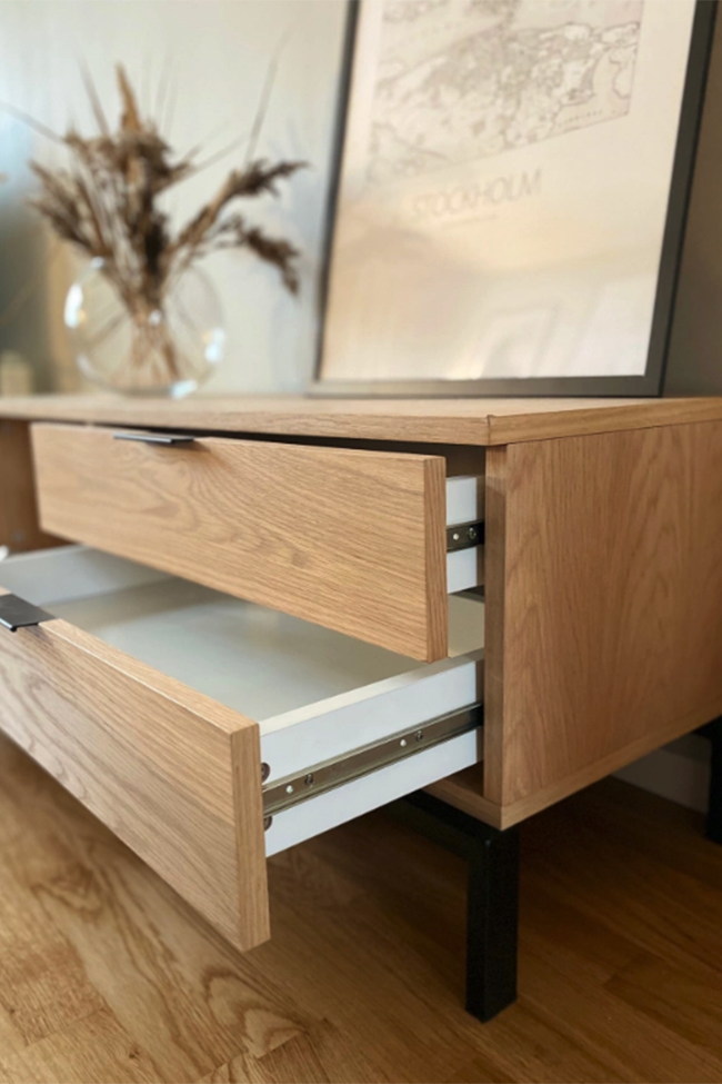 Stolik TV 'Grant' - Dąb/Stal