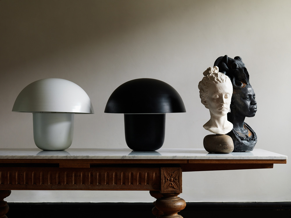 Lampa stołowa 'Carl-Johan' - Czarna S