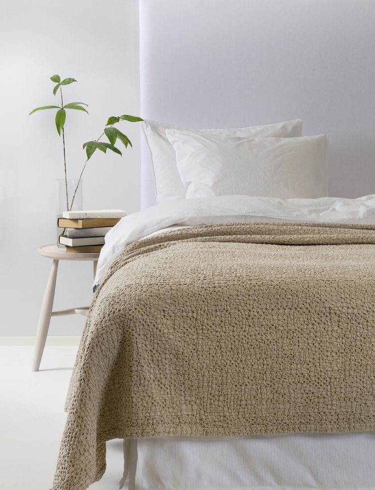 Narzutka 'Dani' 260x260 - Beżowa