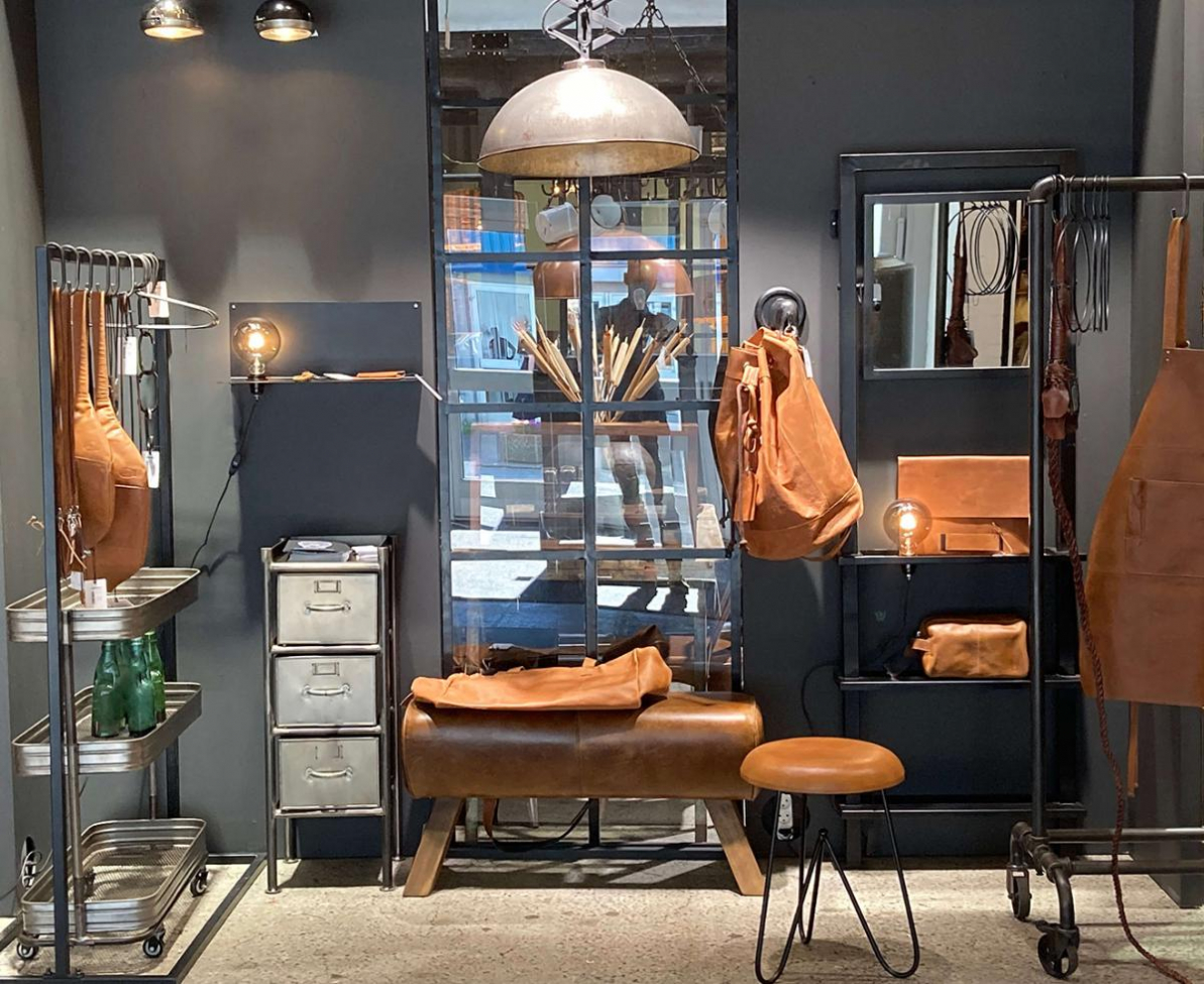 Vintage szafa 'Saga'