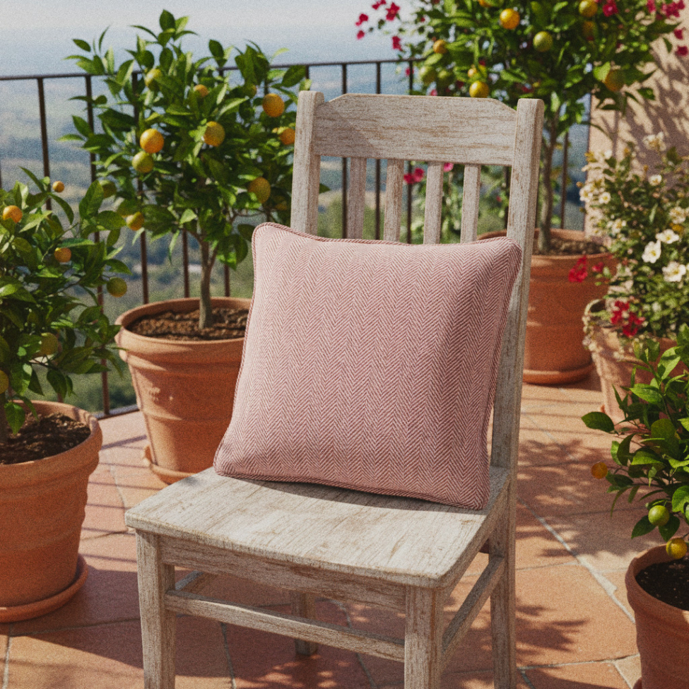 Poszewka na poduszkę 'Denisa Fishbone' 45x45cm - Czerwony/biały